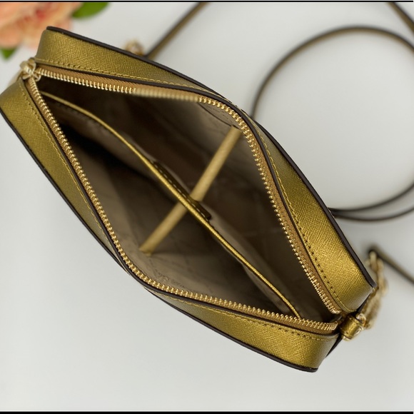 MICHAEL KORS JET SET ITEM LG EW CROSSBODY LEATHER - Picture 8 of 15